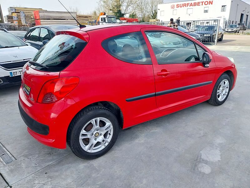 PEUGEOT 207 1.4 VTi 95 Premium