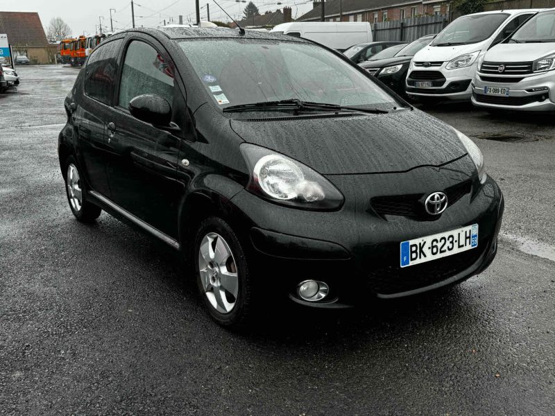 TOYOTA AYGO 2011