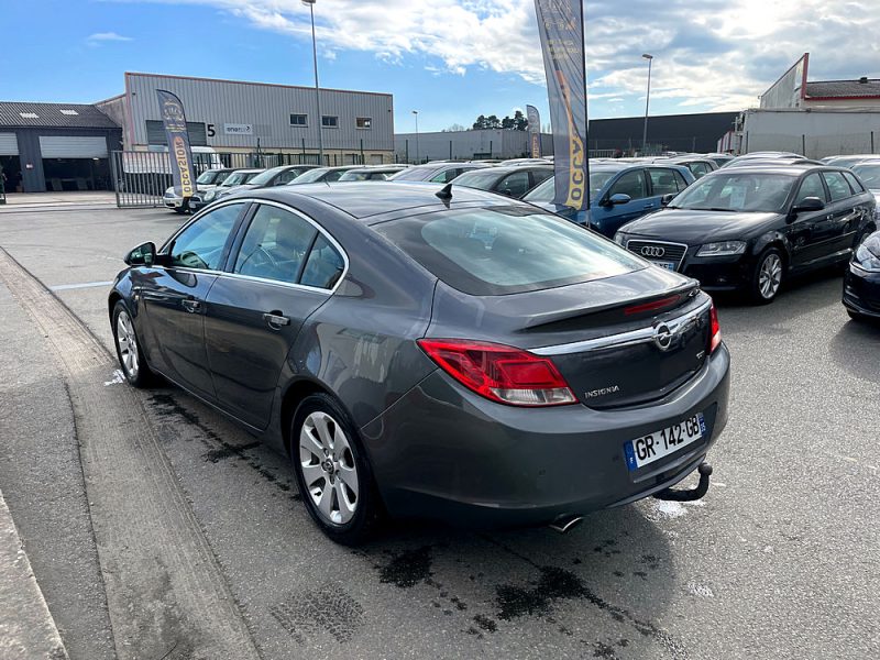 OPEL INSIGNIA 2010