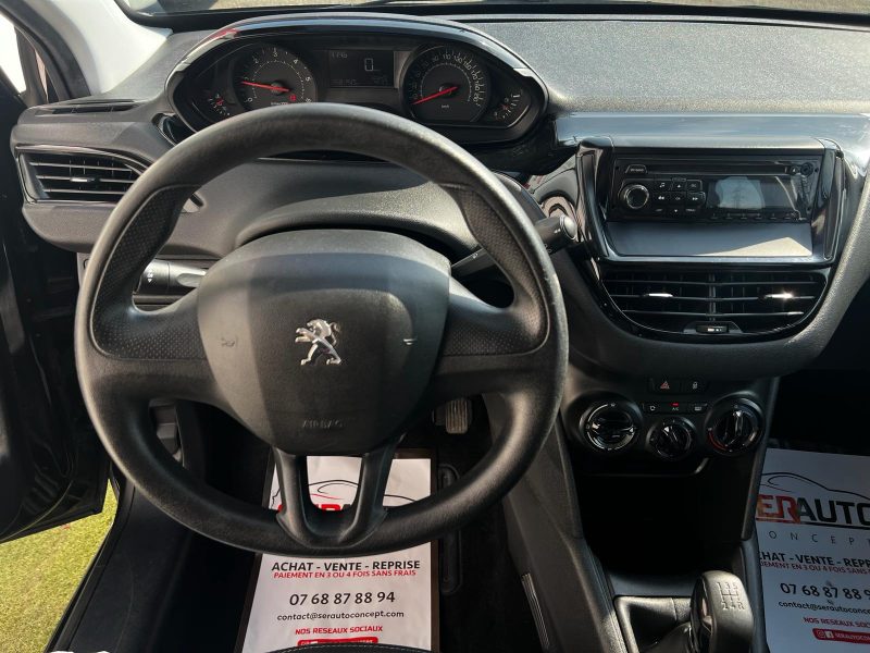 PEUGEOT 208 2013