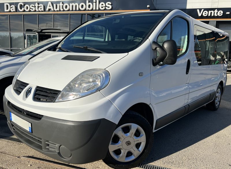 RENAULT TRAFIC PASSENGER L2 H1 2.0 DCI 90 Cv 9 PLACES / PORTE COULISSANTE ATTELAGE - GARANTIE 1 AN