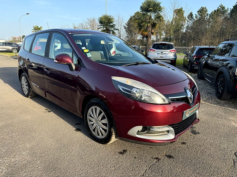 RENAULT GRAND SCÉNIC 1.5 DCI 110 TOMTOM 7 PLACES