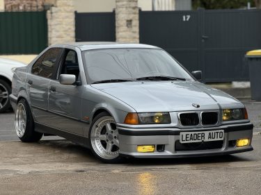 BMW 328I  E36  WORD LINE BOITE AUTOMATIQUE PAYEZ EN 4X !