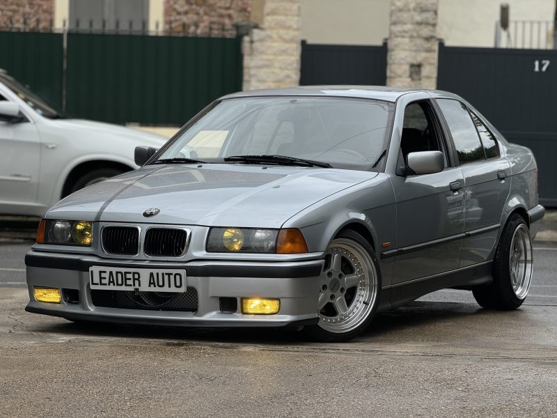 BMW 328I  E36  WORD LINE BOITE AUTOMATIQUE PAYEZ EN 4X !