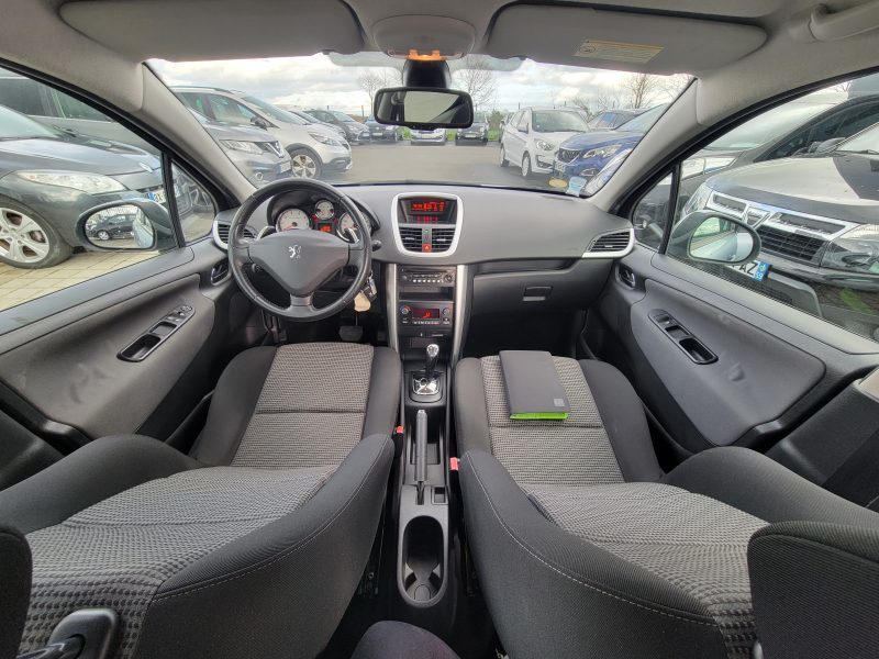 PEUGEOT 207 1.4  88CV ESSENCE DE 2009 EN BOITE AUTOMATIQUE