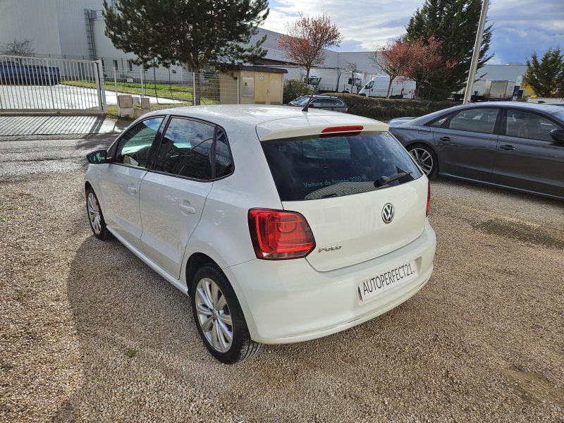 VOLKSWAGEN POLO V 2010