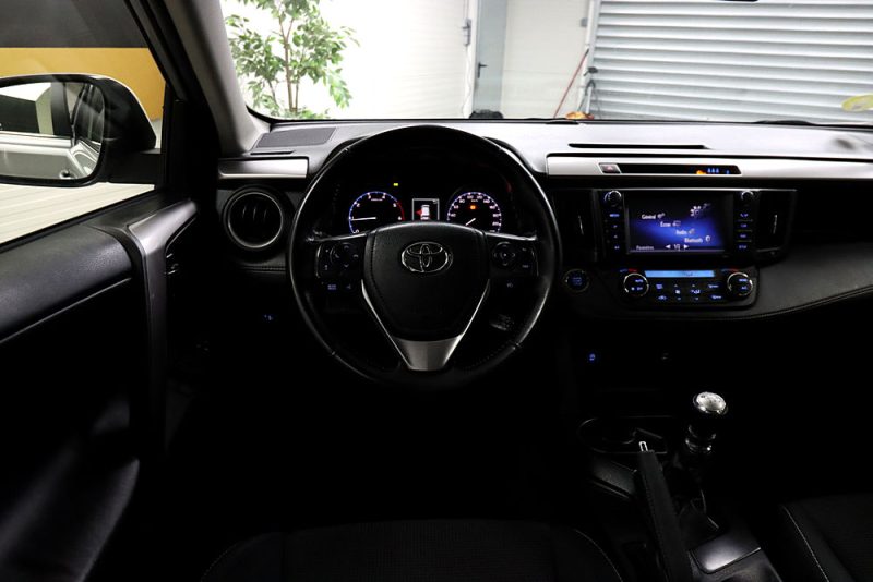 TOYOTA RAV 4 IV 2016