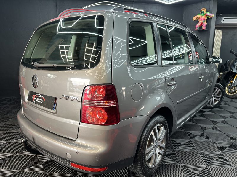 VOLKSWAGEN TOURAN 2007