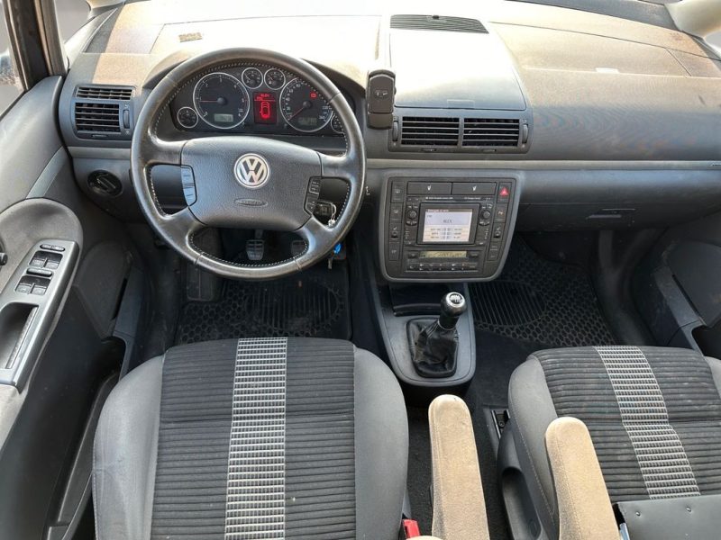 VOLKSWAGEN SHARAN 2010