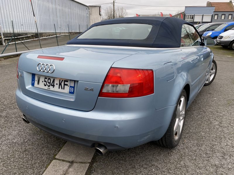 AUDI A4 B6 2.4 V6 170 CHEVAUX DIN ET 11 CHEVAUX FISCAUX