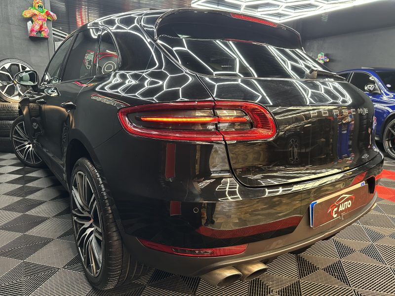 PORSCHE MACAN 2016