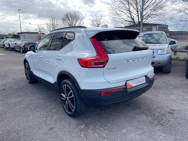 VOLVO XC40 2018