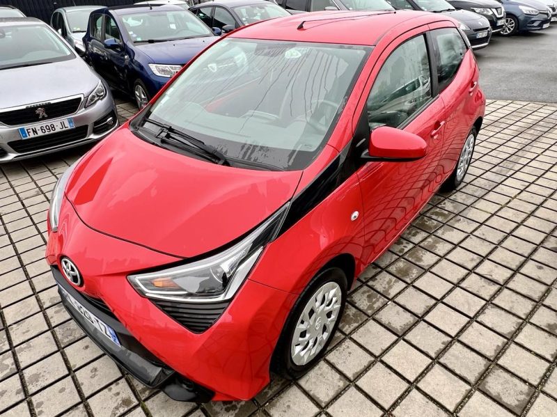 TOYOTA AYGO 1.0 75CH VVT-I X-PLAY APP