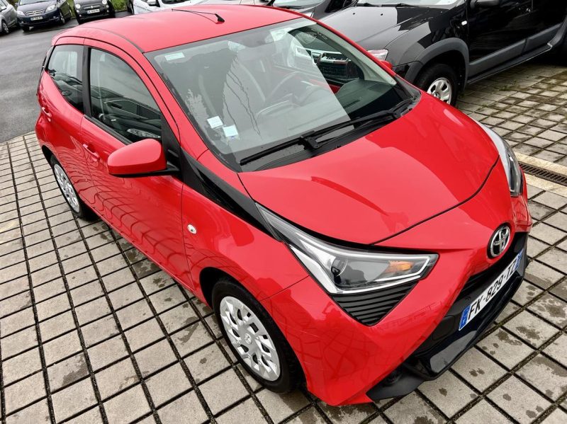 TOYOTA AYGO 1.0 75CH VVT-I X-PLAY APP