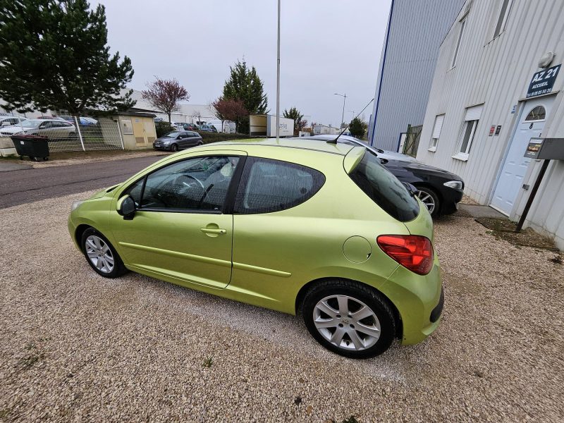 PEUGEOT 207 2006