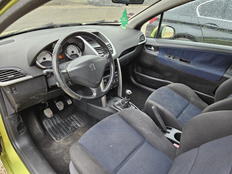 PEUGEOT 207 2006