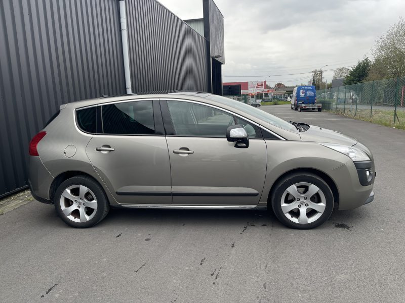 PEUGEOT 3008 2012 1.6 HDi 150cv