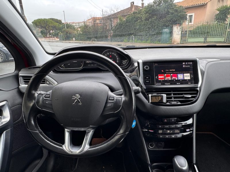 Peugeot 2008 Allure 1.2 110 CH - Boite automatique 