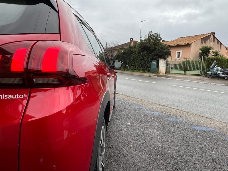 Peugeot 2008 Allure 1.2 110 CH - Boite automatique 