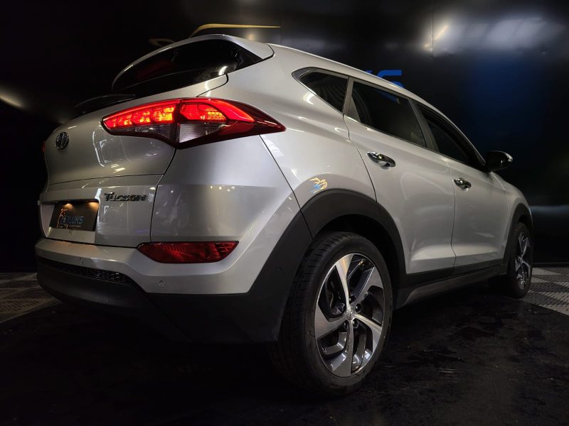 HYUNDAI TUCSON 1.7 CRDi 141CV EXECUTIVE /SIEGES ELECTRIQUES/CHAUFFANTS+VOLANT CHAUFFANT+PARK ASSIST+