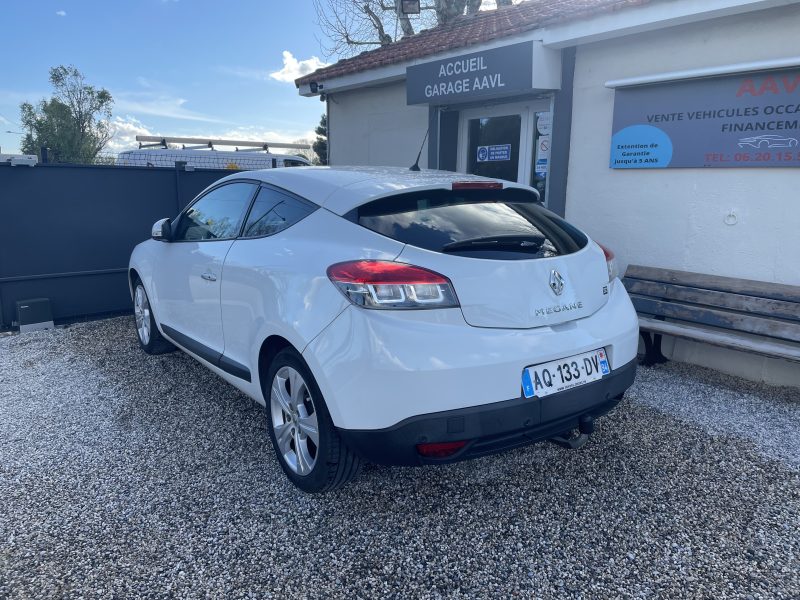 RENAULT MEGANE III Coupé 2010