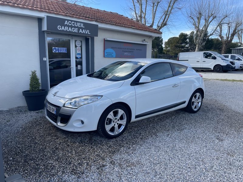 RENAULT MEGANE III Coupé 2010