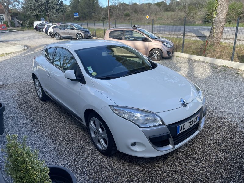 RENAULT MEGANE III Coupé 2010