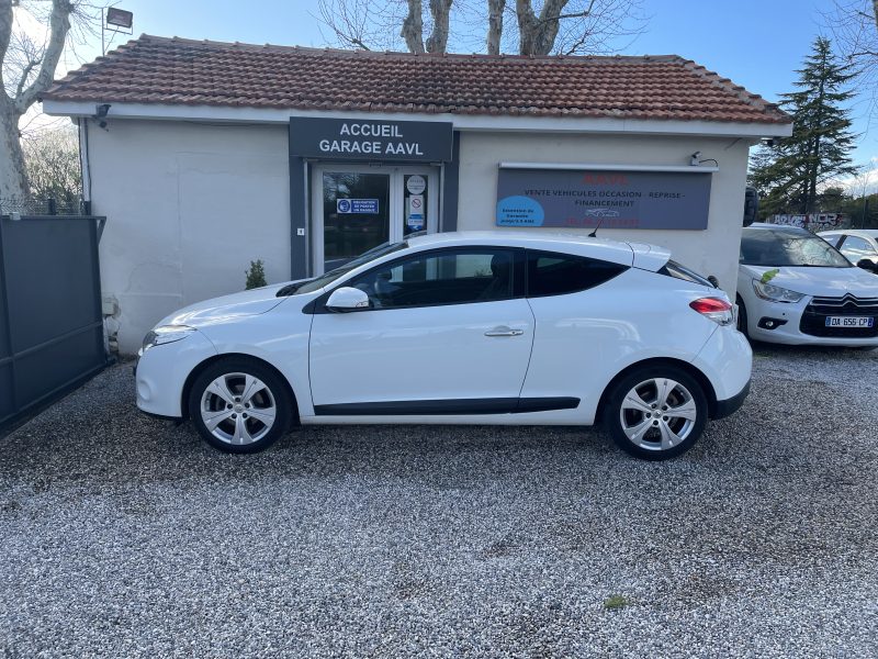 RENAULT MEGANE III Coupé 2010