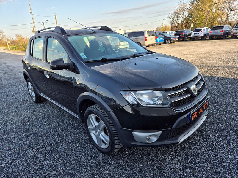 DACIA SANDERO stepway tce 90cv  2015 92500 km 