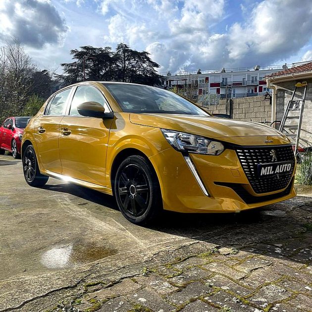 PEUGEOT 208 2019