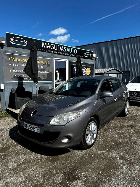 RENAULT MEGANE 3 TOMTOM 2011