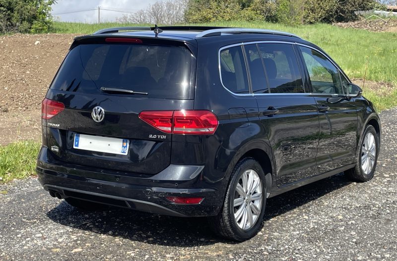 VOLKSWAGEN TOURAN 2.0 TDI 150 Carat 7 Places