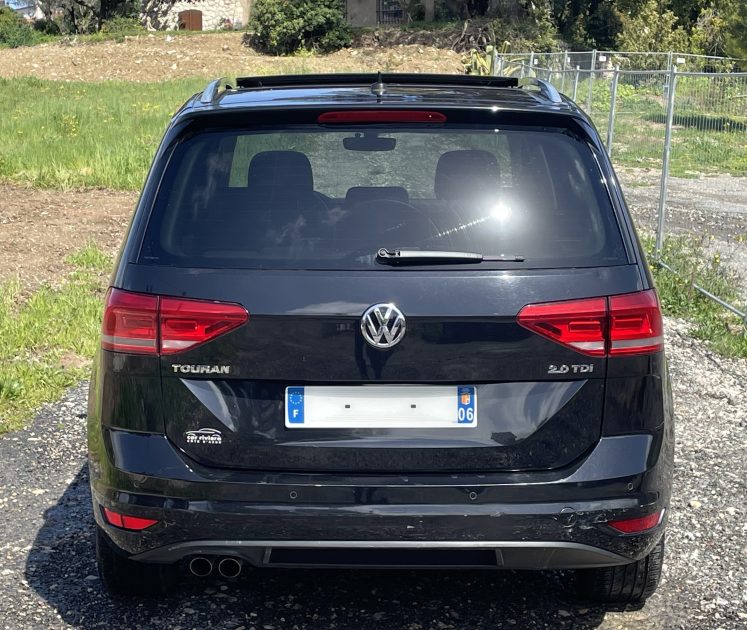 VOLKSWAGEN TOURAN 2.0 TDI 150 Carat 7 Places