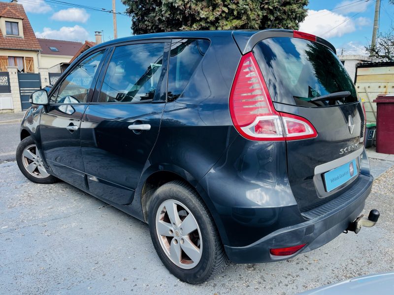 RENAULT SCENIC III 2010