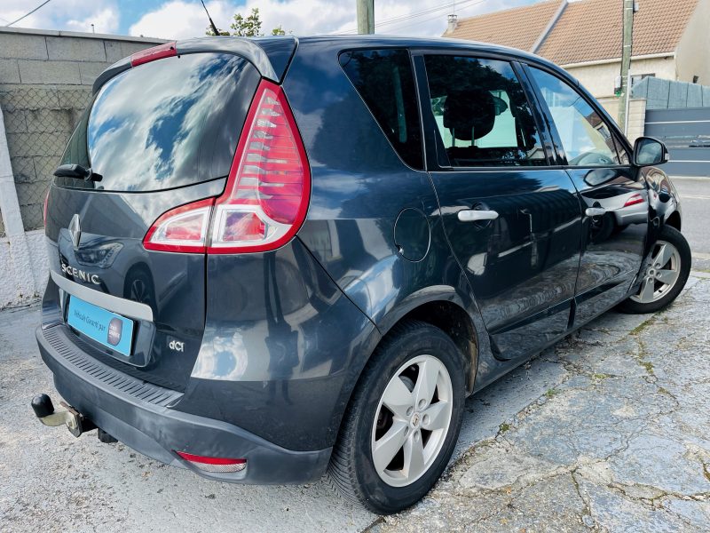 RENAULT SCENIC III 2010