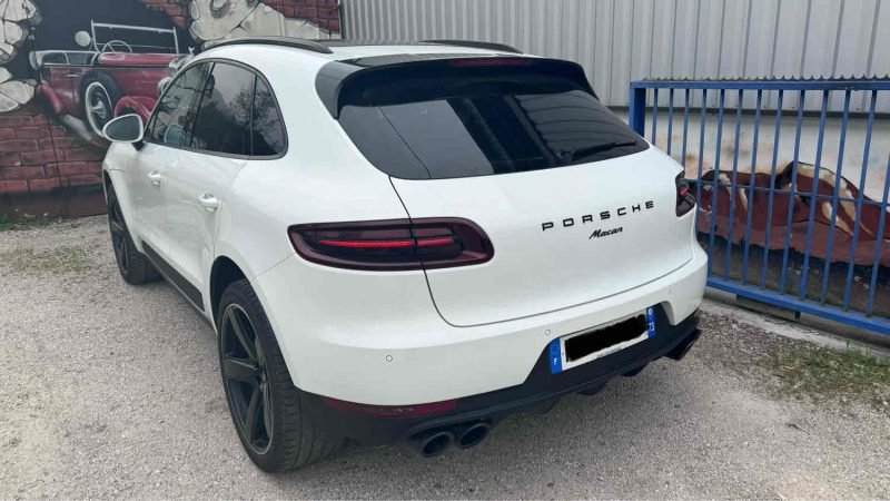 PORSCHE MACAN 2.0 252cv PDK TOIT PANO REPRISE POSSIBLE