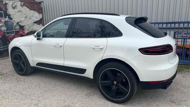 PORSCHE MACAN 2.0 252cv PDK TOIT PANO REPRISE POSSIBLE