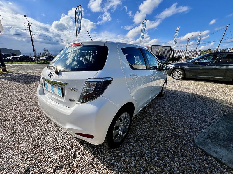 TOYOTA YARIS HYBRID DYNAMIC 2014