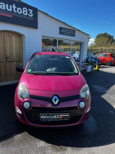 RENAULT TWINGO 2014 Premiere main / Distribution Neuve 