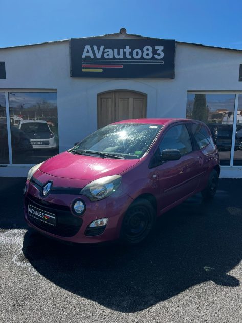 RENAULT TWINGO 2014 Premiere main / Distribution Neuve 