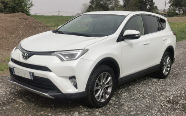 TOYOTA RAV 4 IV 2.0 D 143 LOUNGE