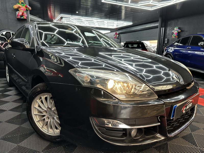 RENAULT LAGUNA III 2012