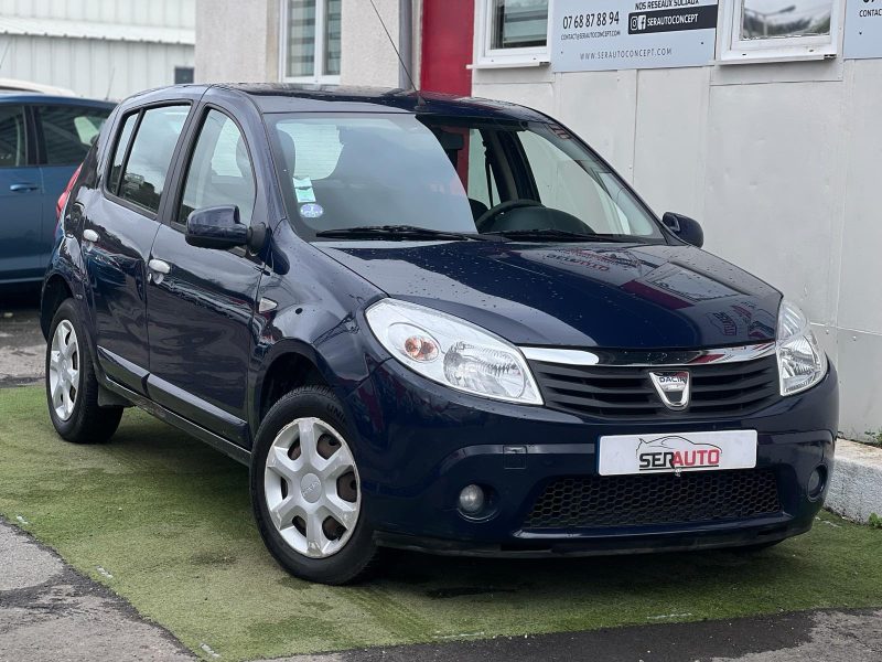 DACIA SANDERO 2011