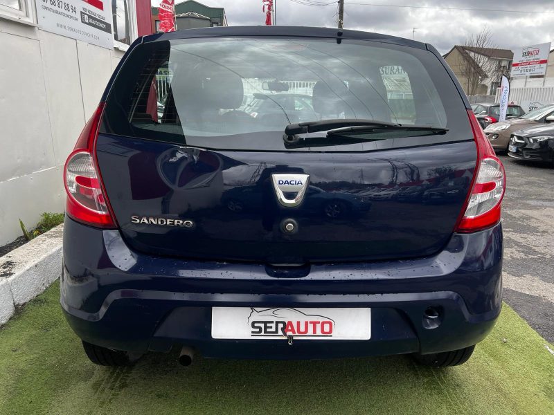 DACIA SANDERO 2011