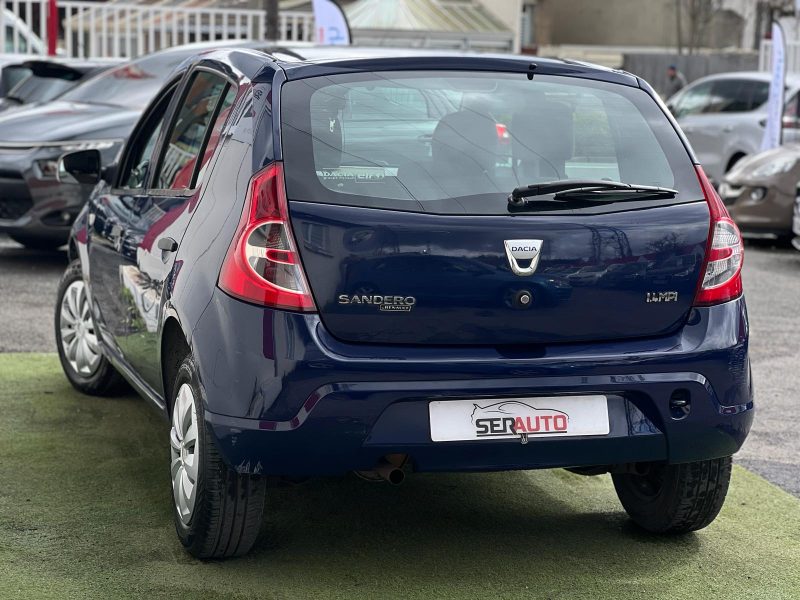 DACIA SANDERO 2009