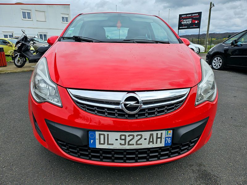 OPEL CORSA E 2014