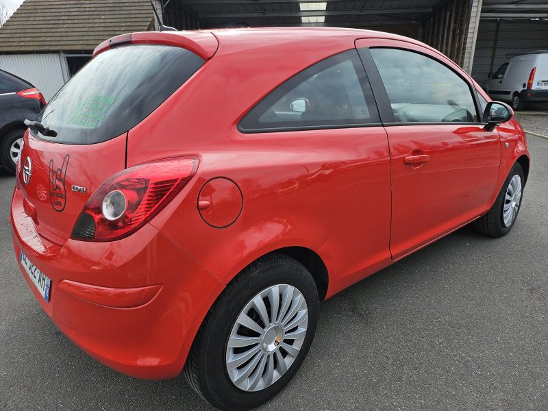 OPEL CORSA E 2014