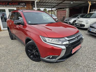 MITSUBISHI OUTLANDER 4X4  2,2 DI-D 150 CH 7 PLACES INTENSE BLACK COLECTION 