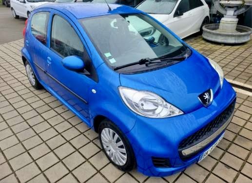 PEUGEOT 107 1.0 i Blue Lion 68 cv