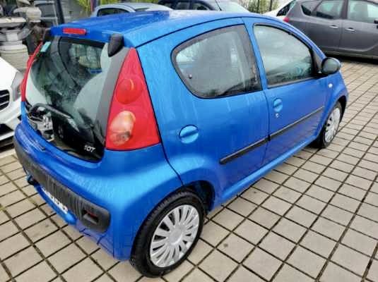 PEUGEOT 107 1.0 i Blue Lion 68 cv